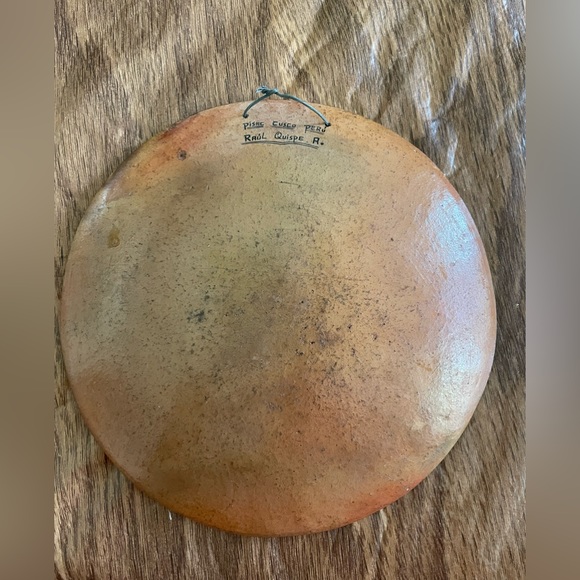 Hand painted signed Cusco plate - Picture 2 of 4